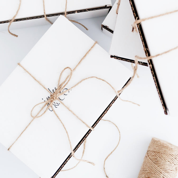 GIFT WRAPPING
